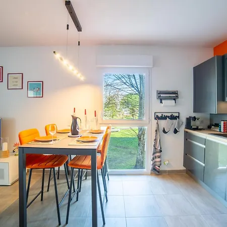 Apartment Lumineux Avec Terrasse Au Calme En Hyper Centre. Anglet